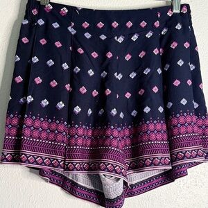 Jessica Simpson Navy and Pink Patterned Shorts. Sz M. 100% viscose. NWOT.